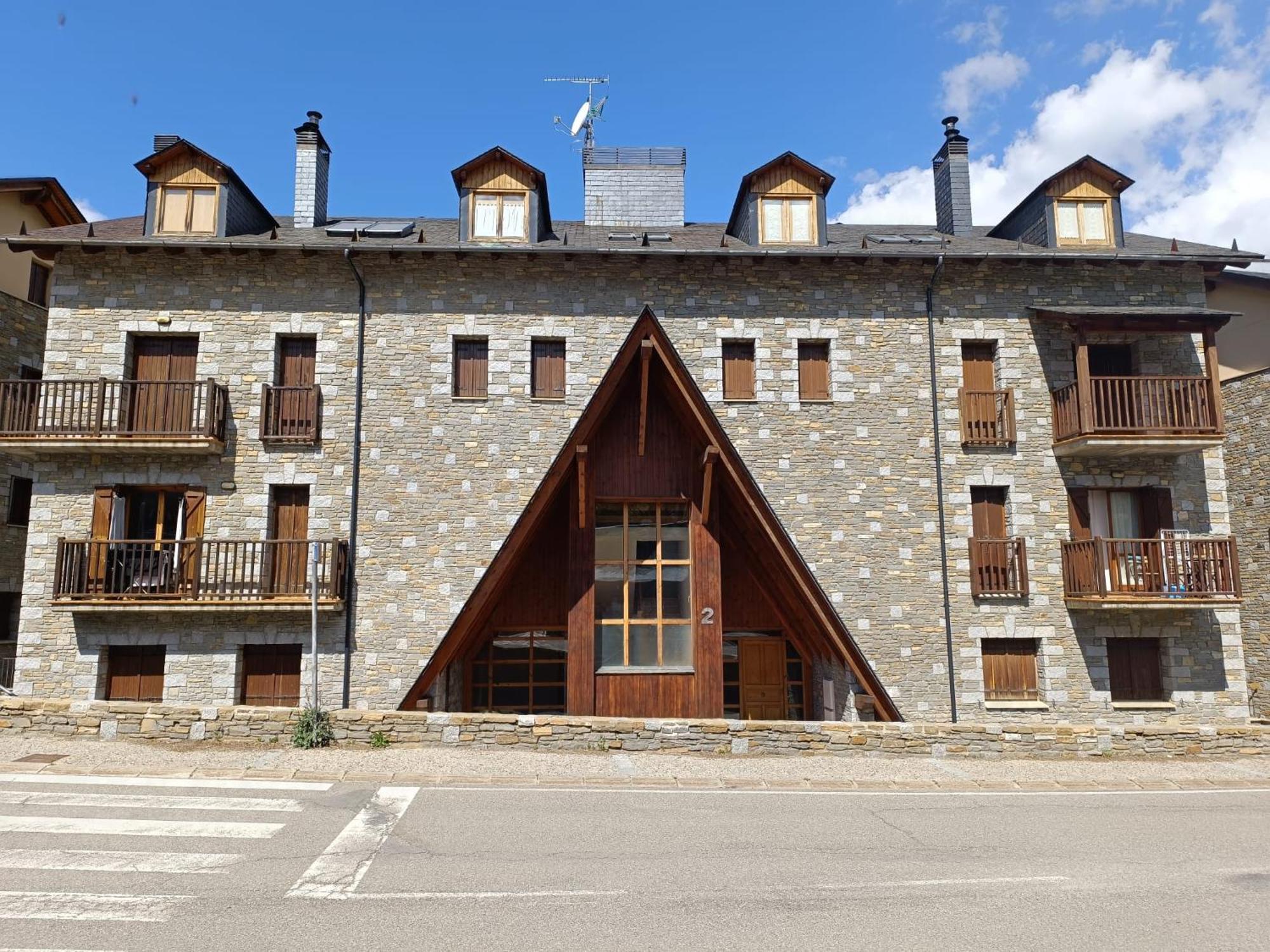 Апартаменты Inmocyma Mirador De Cerler -Puro Pirineo Экстерьер фото